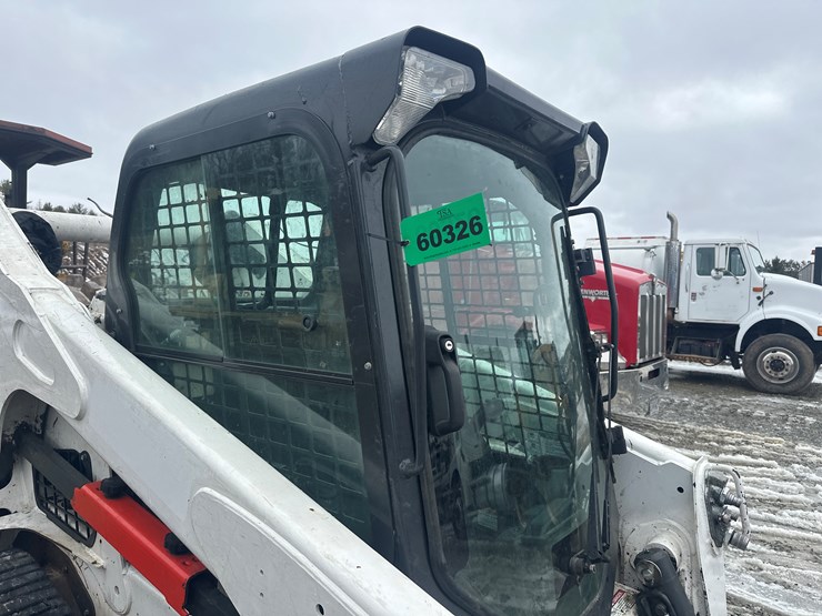 2022-bobcat-t770-image-10