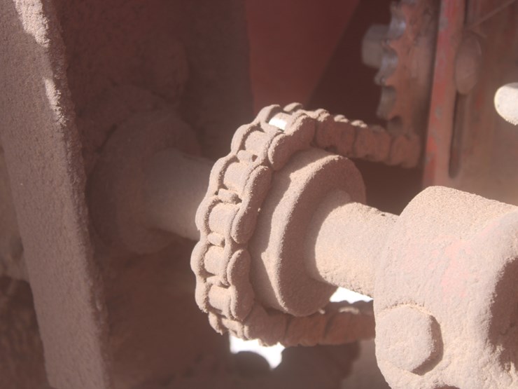 hesston-1170-image-23