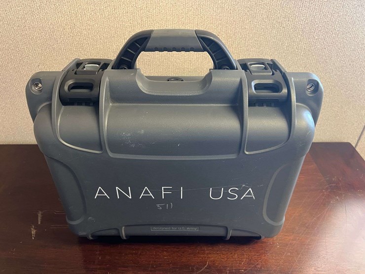 parrot-anafi-usa-foldable-drone-with-4k/thermal-camera-image-23