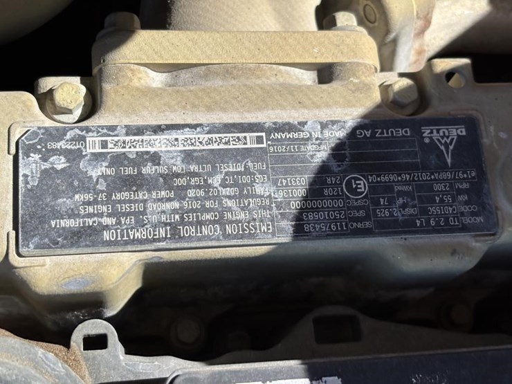 2017-jlg-g5-18a-image-47