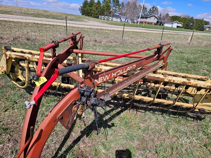 new-holland-258-image-12