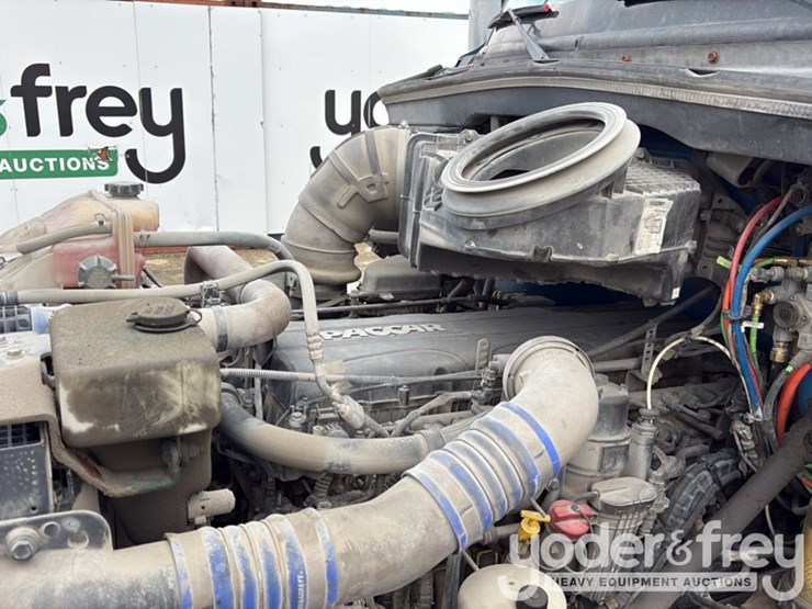 2018-peterbilt-579-image-113