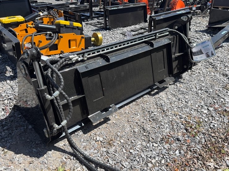 #6060-•-future-72"-skid-steer-4-in-1-bucket-image-4
