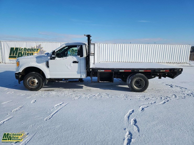 2017-ford-f350-image-19