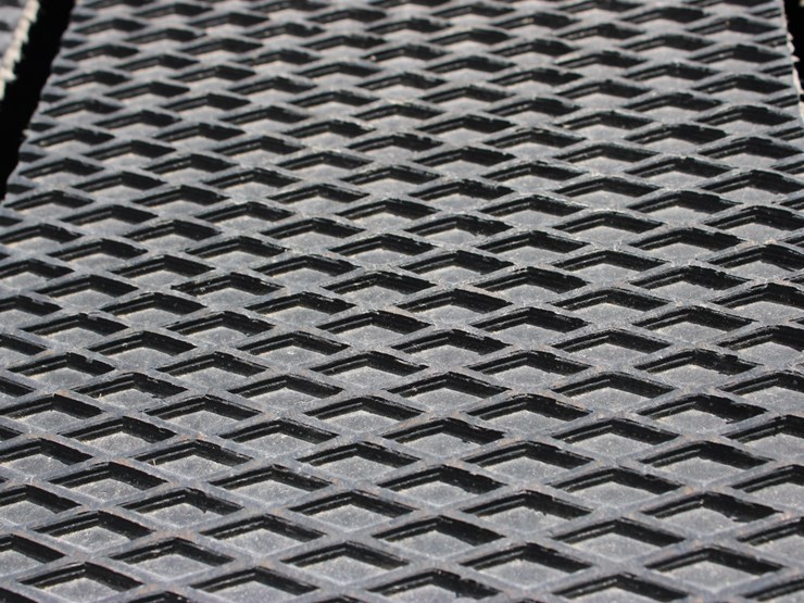 2022-john-deere-560r-image-19