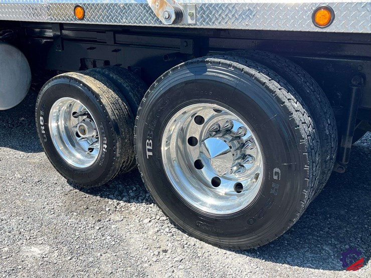 2018-international-hx620-image-9