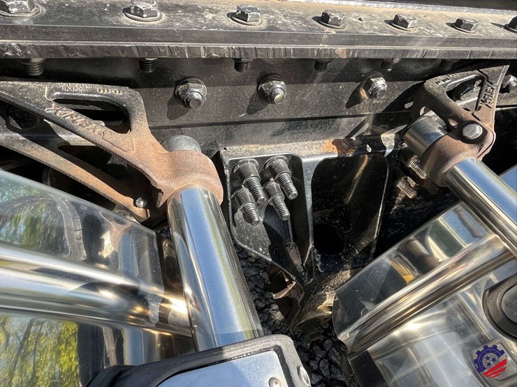 2024-international-hx520-image-32