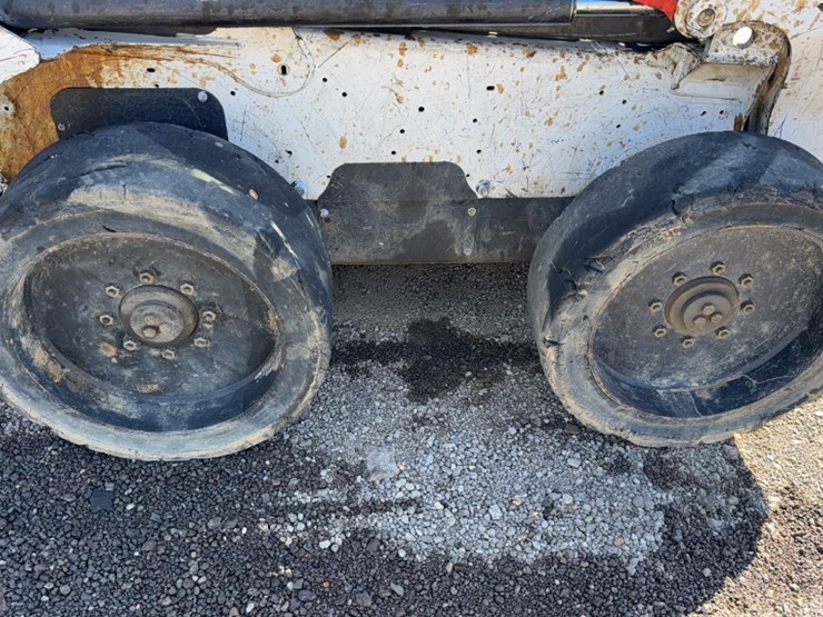 2019-bobcat-s630-image-5