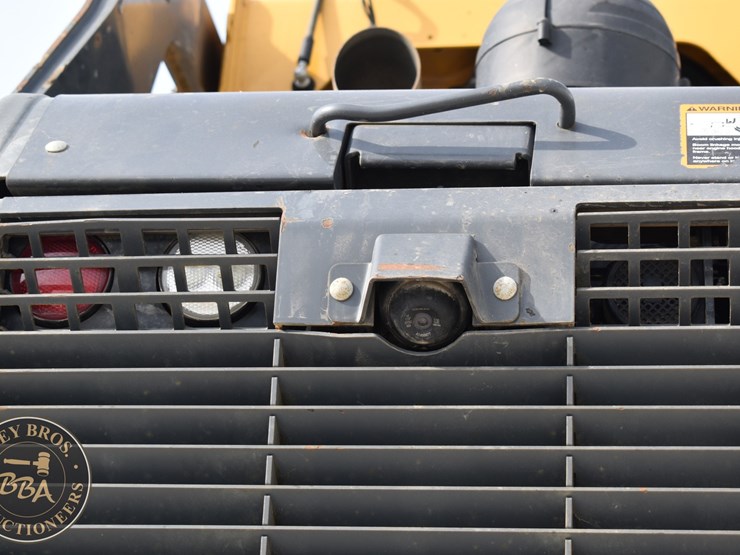 2021-deere-333g-image-26