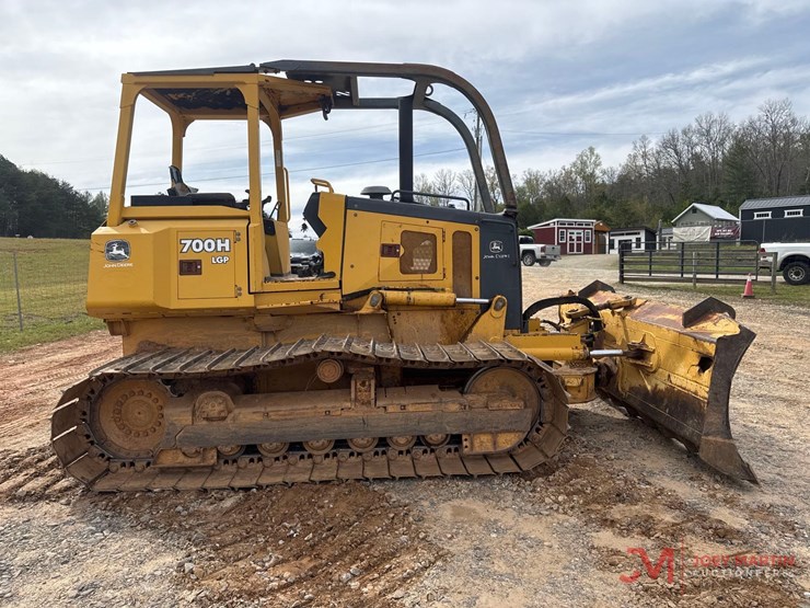 deere-700h-lgp-image-3