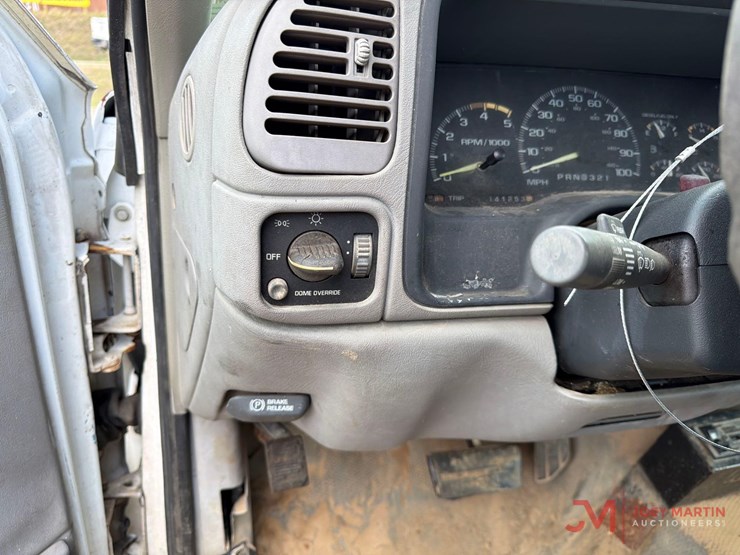 1997-chevrolet-3500-image-28