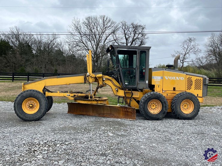 2003-volvo-g710b-image-3