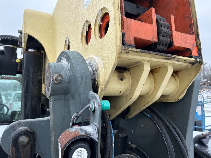 2006-jlg-g12-55a-image-25