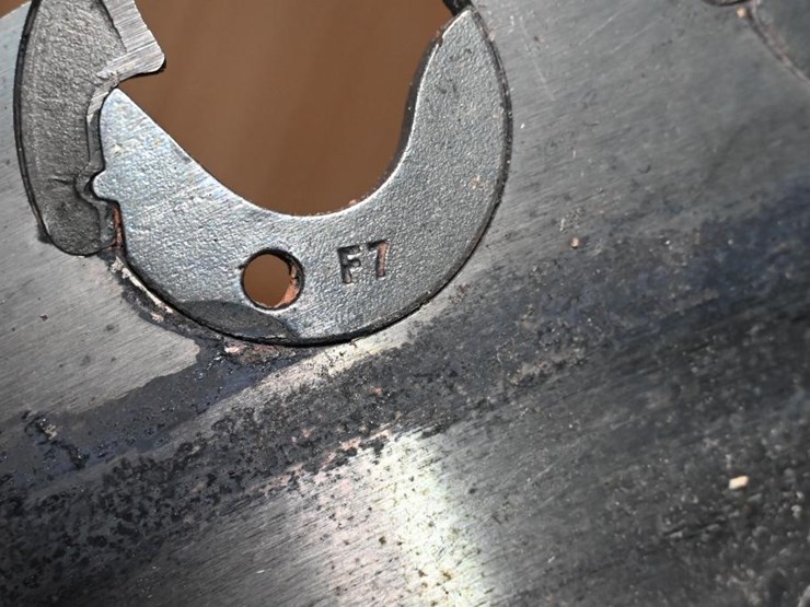 #118-•-56"-husk-with-top-saw-image-15