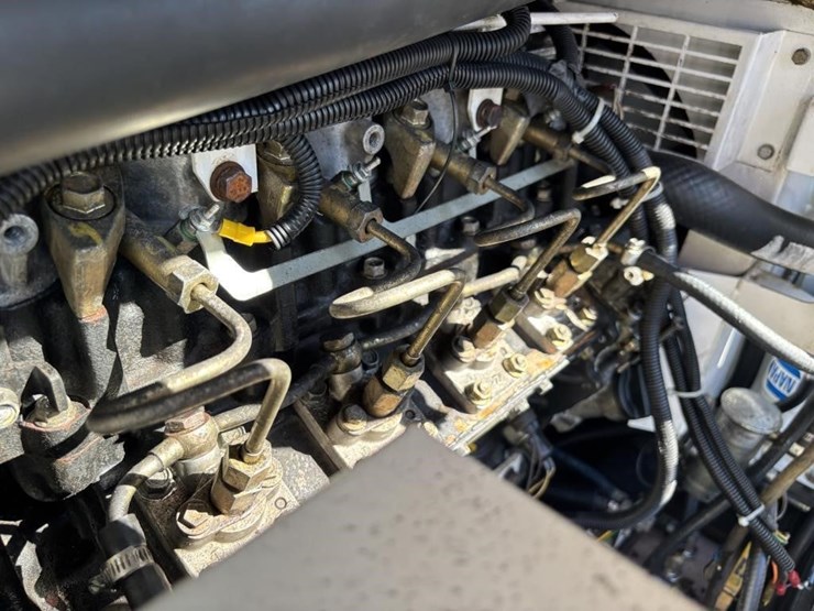 2003-multiquip-dca25usi-image-21