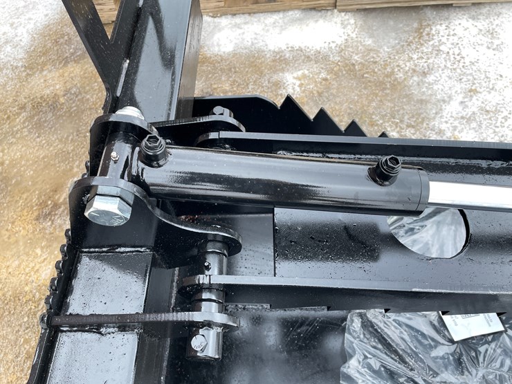#2015-•-skid-steer-spade-grapple-attachment-image-6