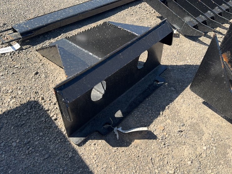 #1025-•-dingo-stump-bucket-image-1