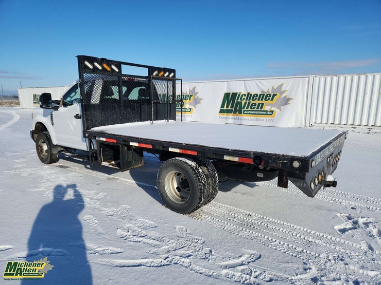 2017-ford-f350-image-3