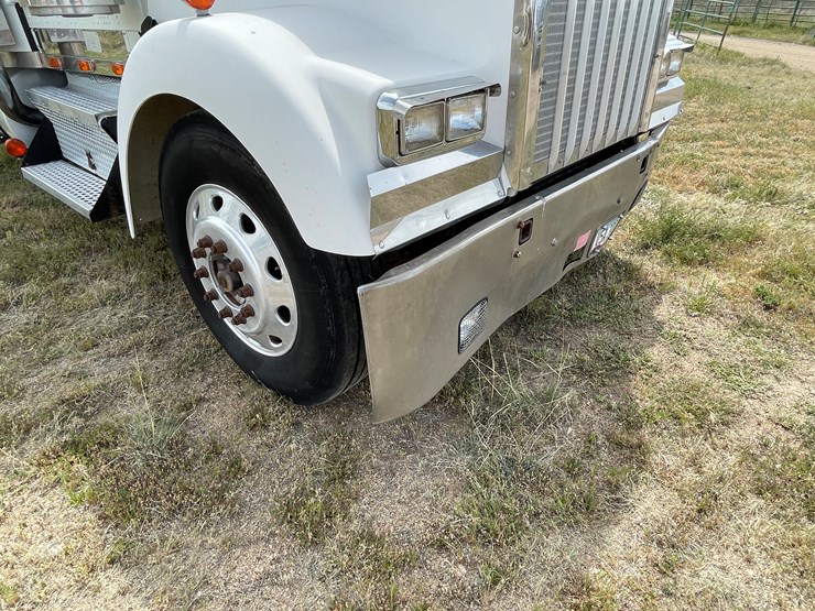 2000-kenworth-w900l-image-33