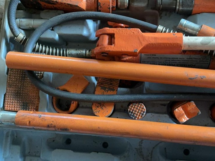 #103-•-central-hydraulics-portable-puller-image-11