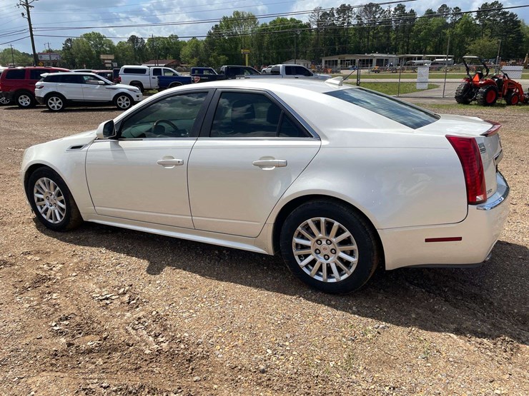 2011-cadillac-cts-4-door-sedan-(182,813-miles)-image-2