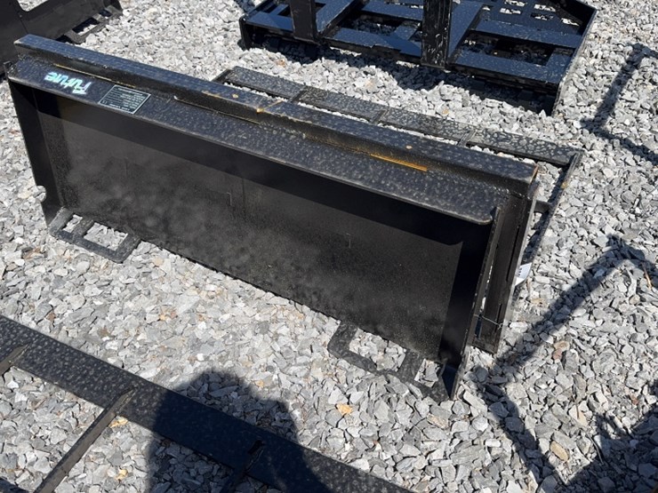 #6057-•-future-48"-skid-steer-land-plane-image-4