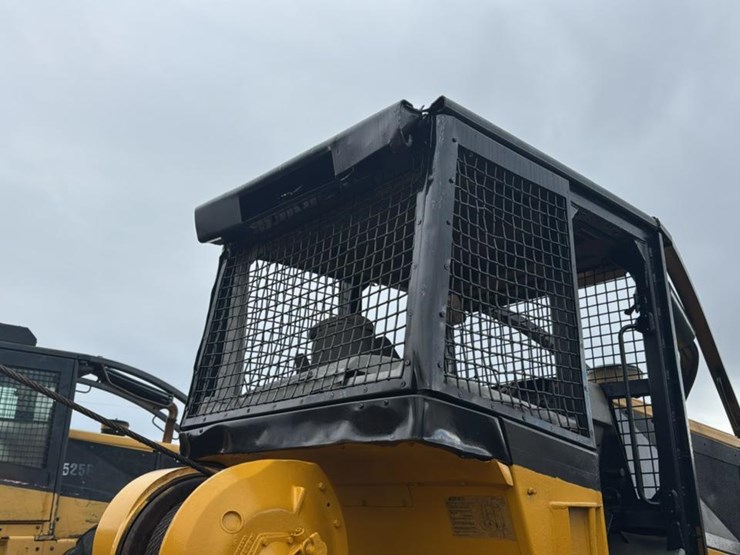 caterpillar-525-image-26