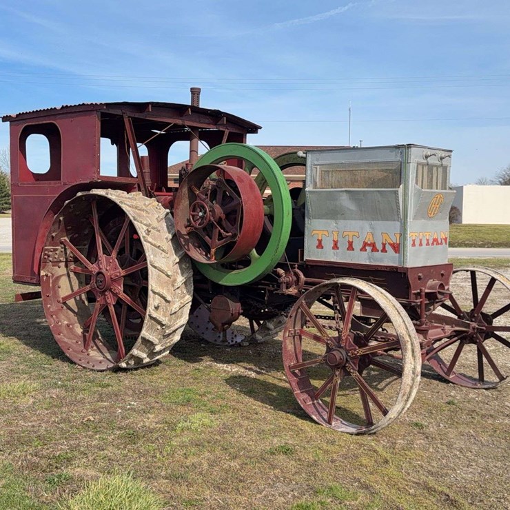 25hp International Type D Titan