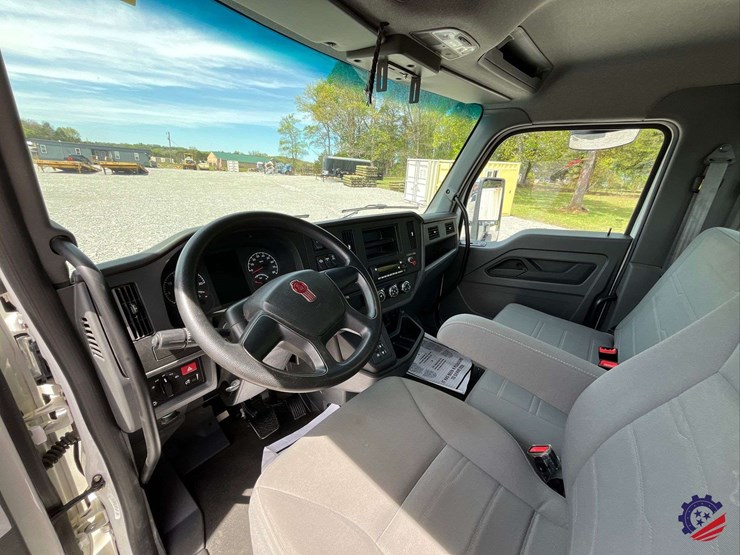2025-kenworth-t380-image-118