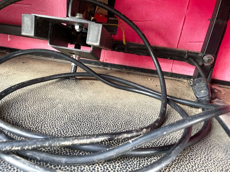 2023-bintelli-48-volt-electric-6-seater-golf-cart-w/-on-board-charger-(46-miles-showing)-image-24