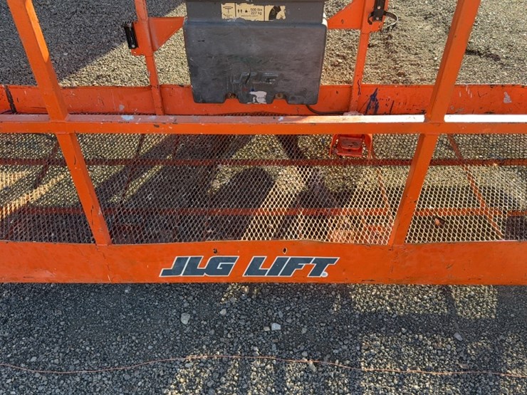 2013-jlg-600aj-image-4
