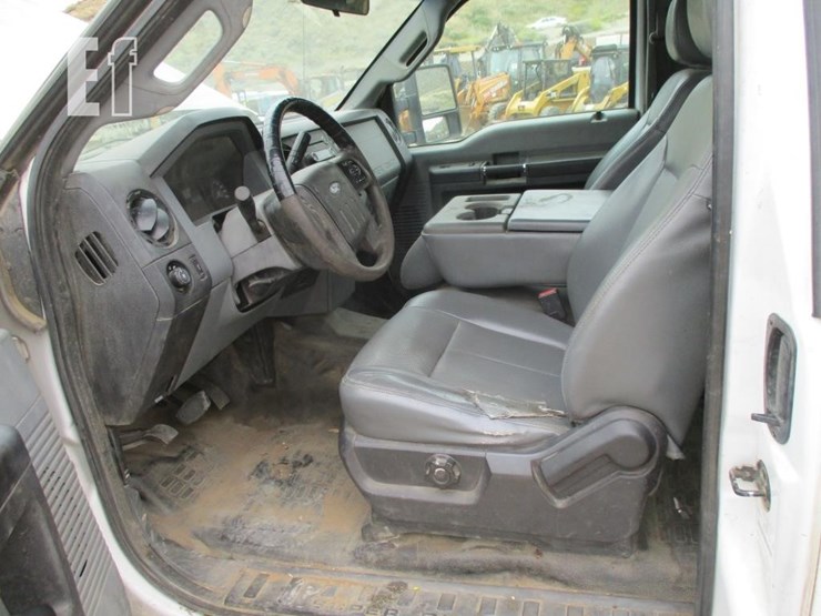 2015-ford-f350-xl-image-7