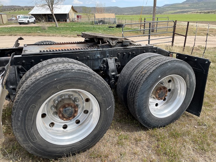 1998-peterbilt-378-image-10