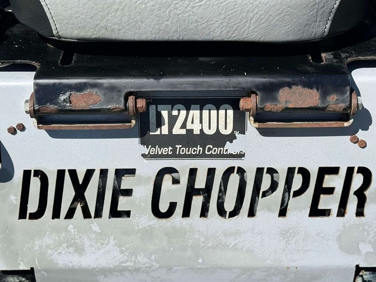 dixie-chopper-lt2400-44-image-7