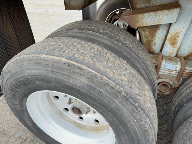 1996-bijt-36'-t/a-steel-frameless-dump-trailer-image-11