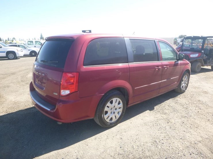2014-dodge-grand-caravan-image-3