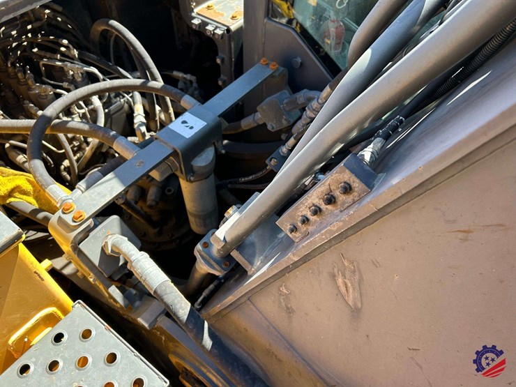 2018-volvo-ec220el-image-95