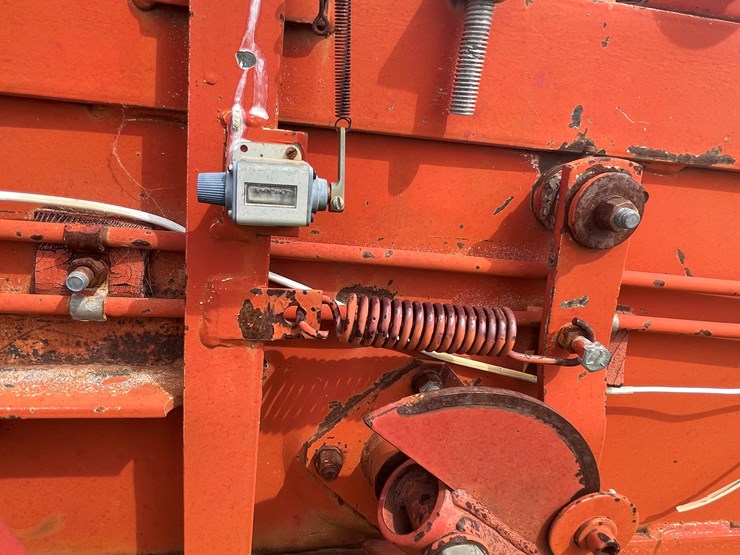 new-holland-505-image-25