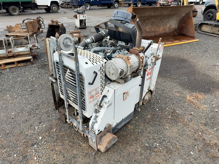 core-cut-cc6500-walk-behind-road-saw-image-1