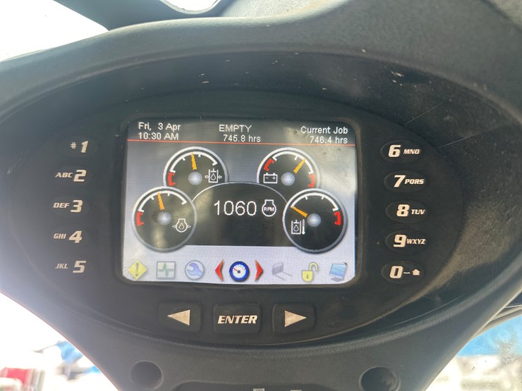 2022-bobcat-t770-image-41