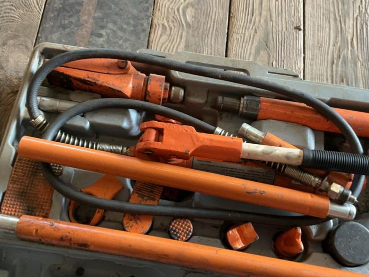 #103-•-central-hydraulics-portable-puller-image-5