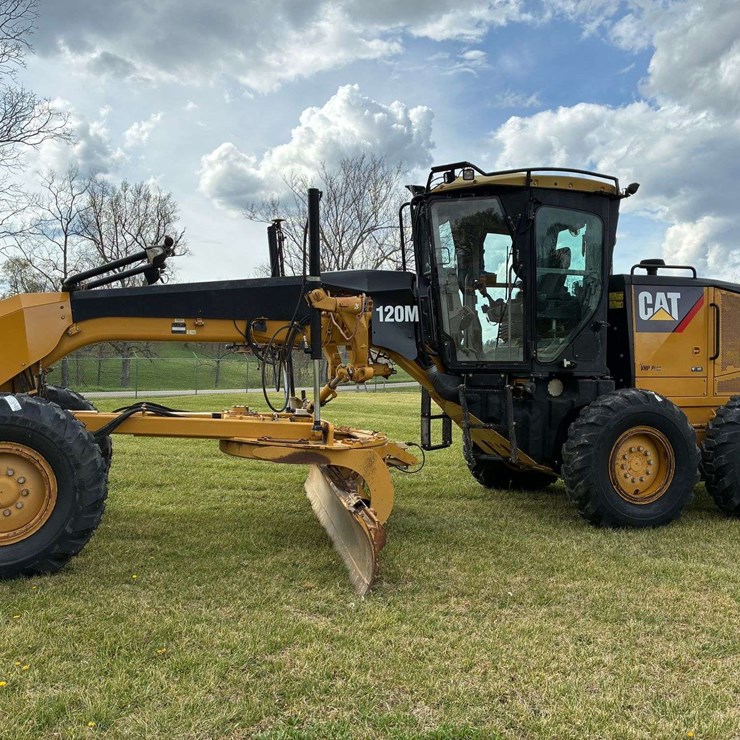 2010 CATERPILLAR 120M