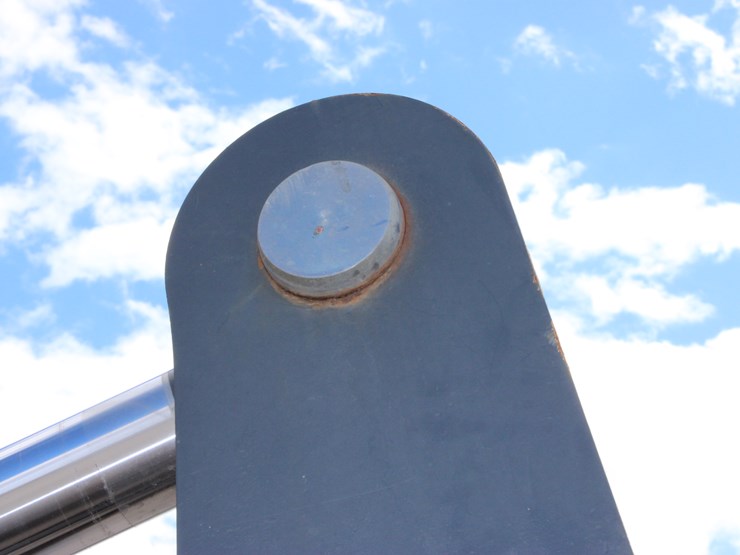 2021-deere-524p-image-92