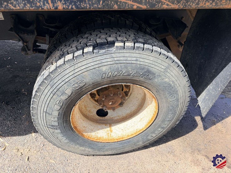 2007-international-7400-image-11