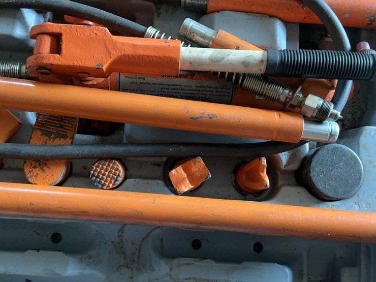 #103-•-central-hydraulics-portable-puller-image-12