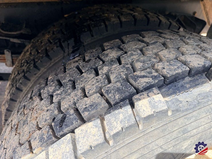 2007-international-7400-image-12