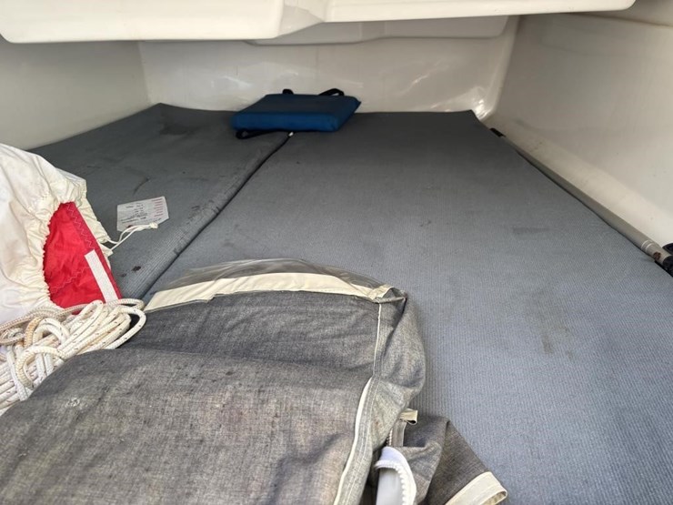 1995-unknown-trailer-image-24