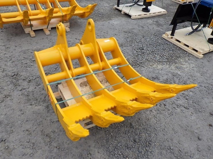 caterpillar-320-image-4