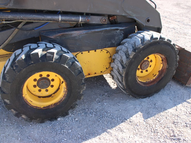 new-holland-ls190-image-38