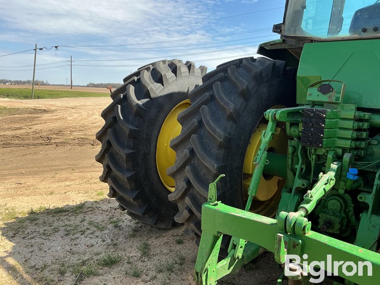 1995-john-deere-8400-image-10